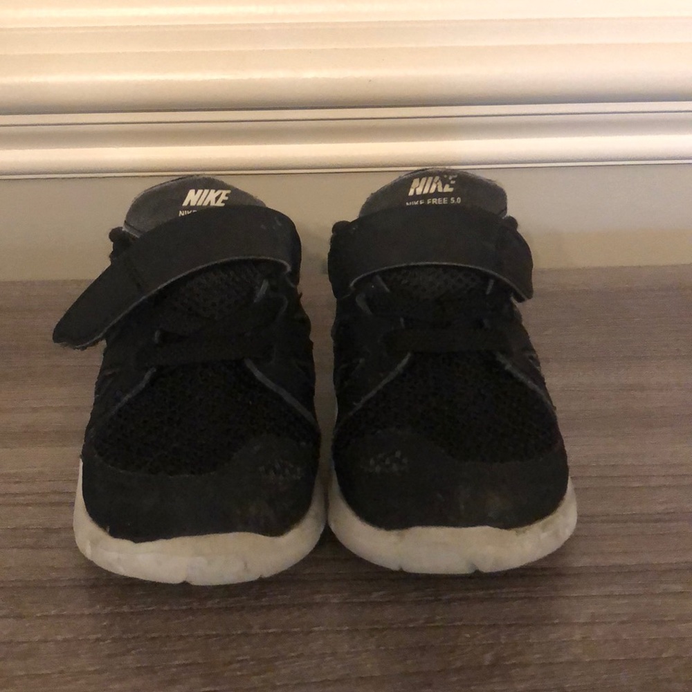 4c black Nike’s